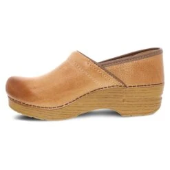 Dansko Professional Honey Distressed 11 Dansko Professional Honey Distressed -Dansko 306581464 SDL 3d0fd368 0493 4f5f 9f39 2825f2cf1695