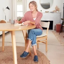 Dansko Berry Navy Burnished Full Grain -Dansko S23 Berry Navy 2400x2400 1