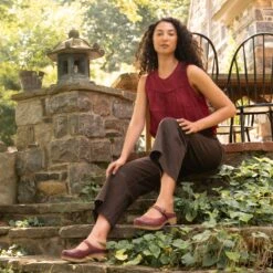 Dansko Bria Cinnabar Burnished Nubuck 14 Dansko Bria Cinnabar Burnished Nubuck -Dansko S24 Barnes Bria Red 0139 Sept23 2400x2400 b36379f4 6ead 4fe1 aa5d e30ea6d77de1